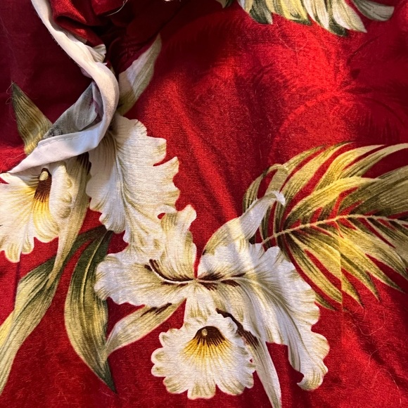 Vibrant Floral Ruffle Blouse - Picture 9 of 12